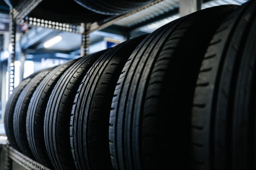 Photo d'un stock de pneus - Garage F2D Automobile